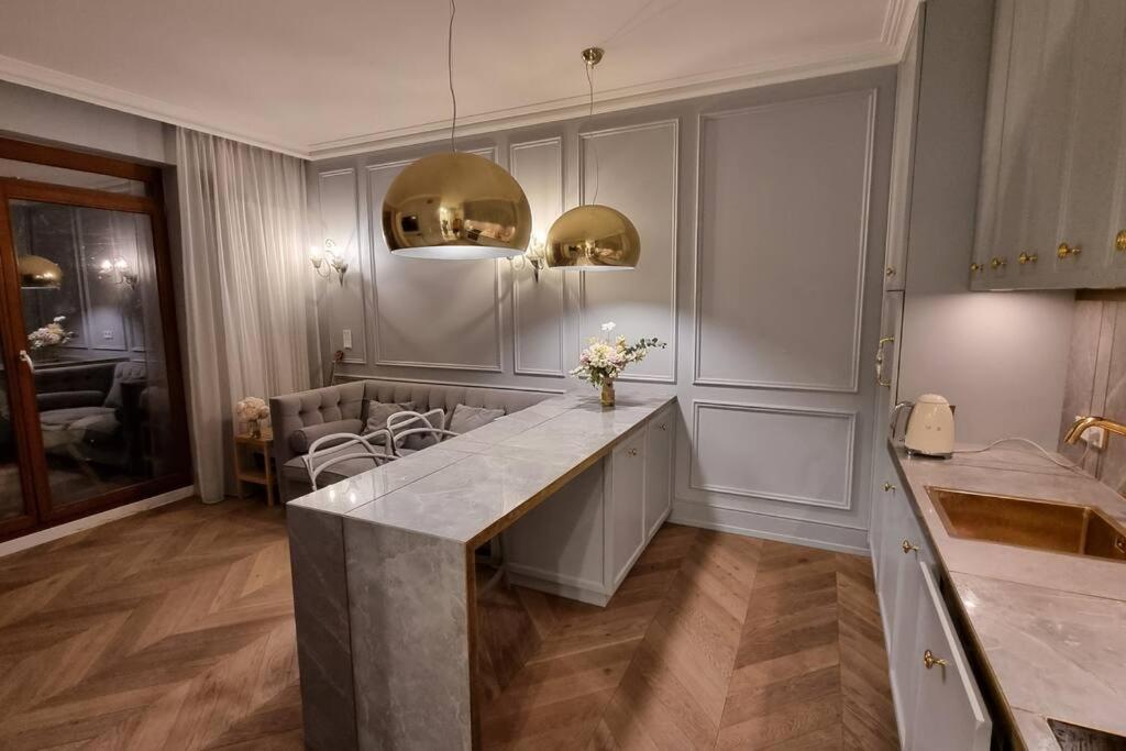Luxury Garden Apartment Warsawa Bagian luar foto